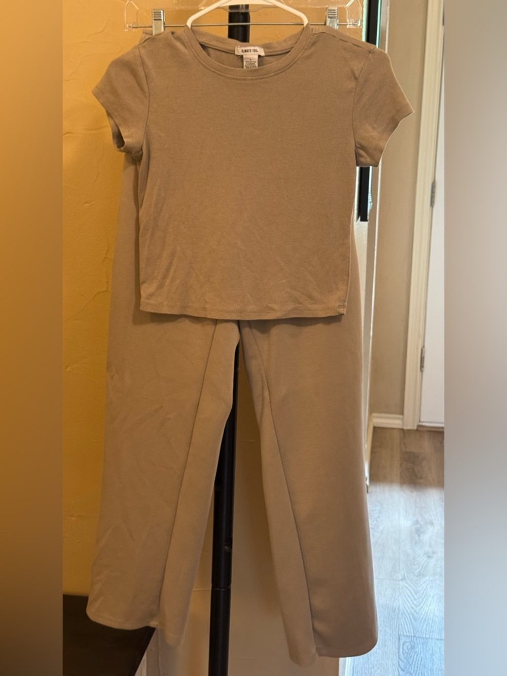 Basic Short Sleeve crop Top and Wide Leg Pants Set - Tan